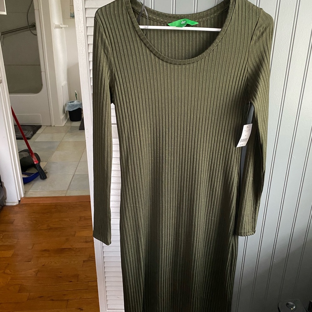 Ladies long straight long sleeve dress